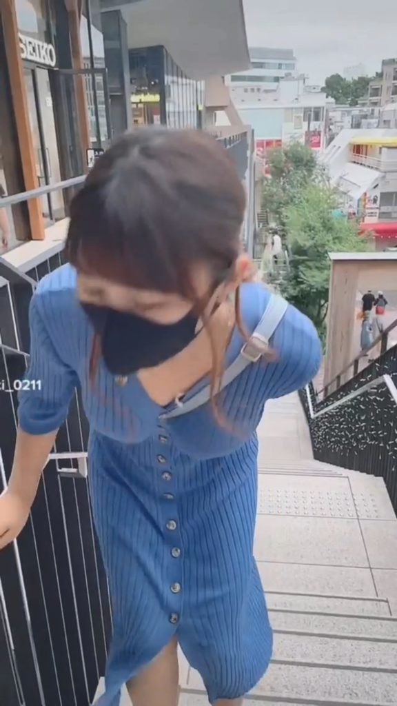行樓梯爆紅！日本女生5秒短片勁吸450萬次點擊　真實身份曝光